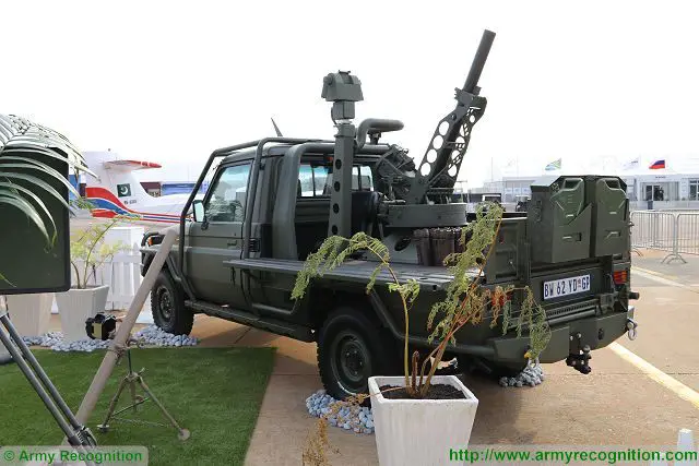 Scorpion_mobile_mortar_system_Thales_AAD_2016_defense_exhibition_South_Africa_001.jpg