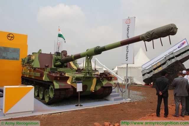 K9 Vajra 155mm tracked self-propelled howitzer Samsung Larsen India Indian army military equipment 640 001