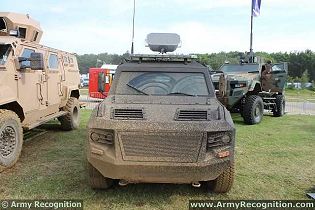Cobra 4x4 APC armoured vehicle personnel carrier Streit Group defence industry military technology front side view 001