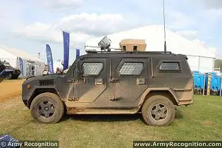 Cobra 4x4 APC armoured vehicle personnel carrier Streit Group defence industry military technology left side view 001