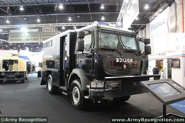 MIDS_Security_and_Public_Order_Vehicle_Renault_Trucks_Defense_IDEX_2013_defence_exhibition_640_001.jpg