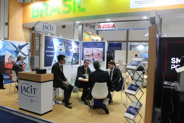Brazilian IACIT highlights its line of electronic countermeasure systems at IDEX 2017 002