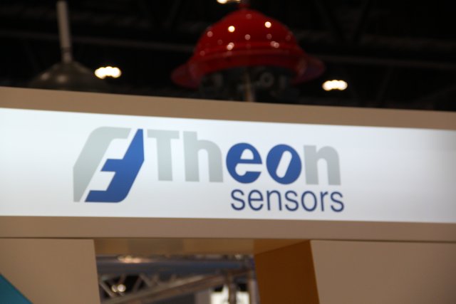 Theon-Sensors-is-presenting-its-new-THERMIS-thermal-weapon-sight-at-ISNR-2016-001