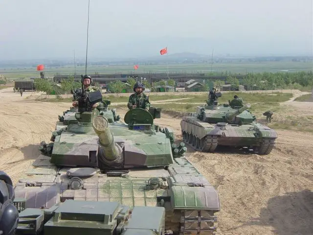 Chinese army plans to organize large multiple military exercises in 2015 640 001