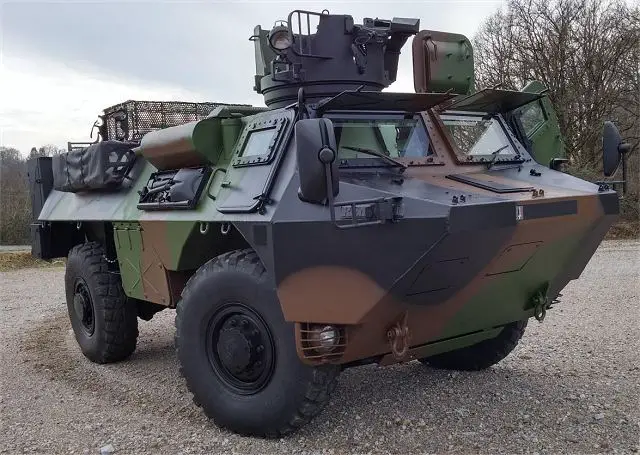 40 years ago the five hundred year old 1st Infantry Regiment welcomed the first armoured vanguard vehicle (Véhicule de l'avant blindé VAB) into its ranks, from the outset making it the centre of operations. The faithful servant of past operations, it is now ensuring the smooth introduction of the Scorpion Programme.