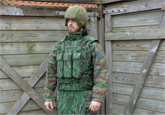 The Kirasa-Universal vest is intended for police and army personnel. Its weight varies from 2.8 kg to 6.7 kg (depending on the size and variant). Kirasa-Universal can be reinforced with additional armour plates.