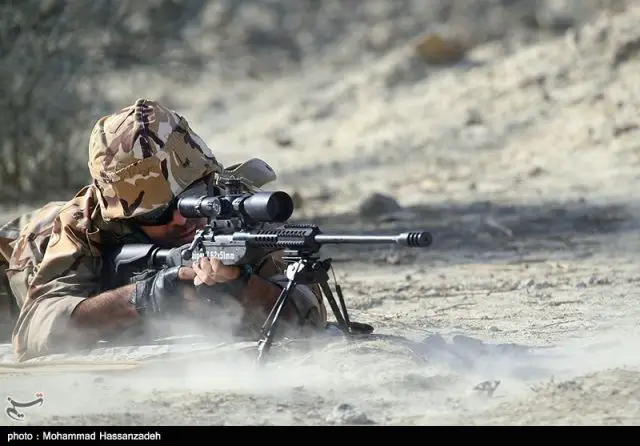 The Iranian Defense Ministry on Monday unveiled several state-of-the-art domestically made military products, including an advanced sniper rifle and a new type of Kalashnikov rifle, AK-133.