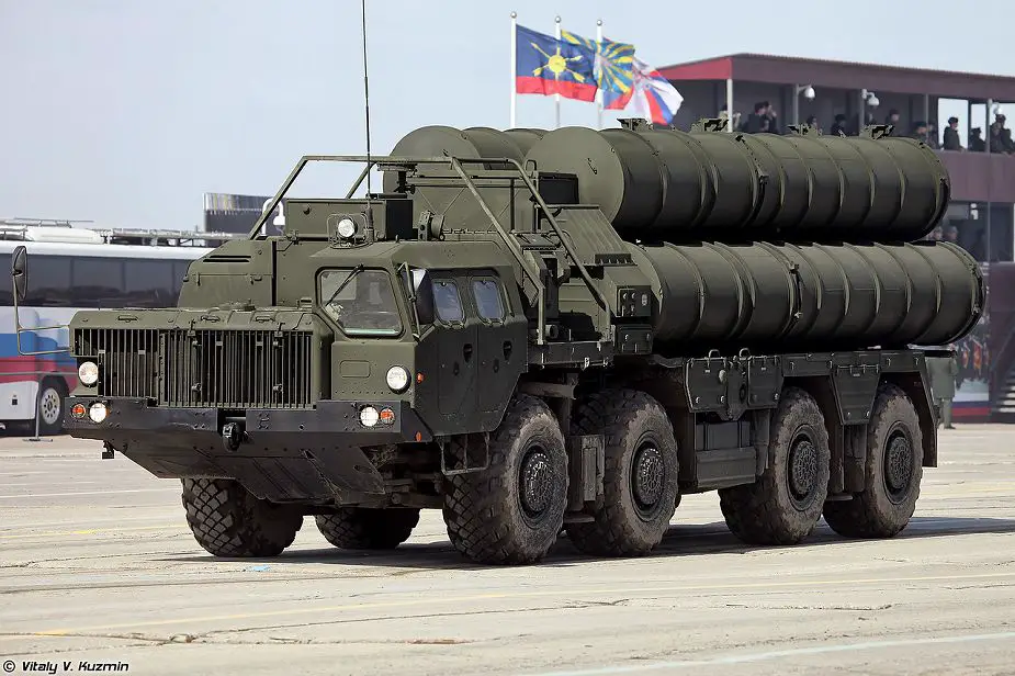 China has take delivery of first regiment of S 400 missile system 925 001