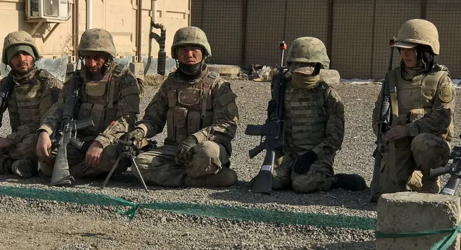 Afghan army training together to fight together