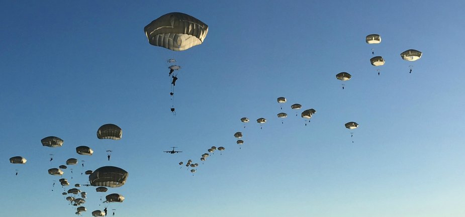 British and US airborne forces make transatlantic drop to demonstrate joint capability