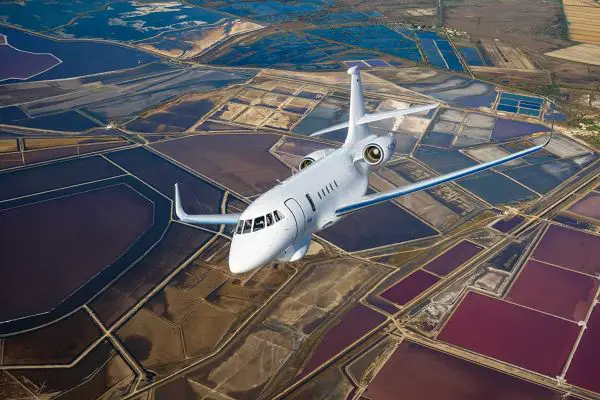 The Falcon 2000 LXS Albatros is the French Navy’s new twin-engine maritime surveillance and intervention aircraft, combining a range of 4,000 nmi (7,400 km) and an eight-hour endurance to replace the Falcon 50M and Falcon 200 Guardian. (Picture source: French MoD)