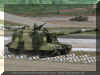 2S19_Self-Propelled_Howitzer_Russia_05.jpg (116080 bytes)