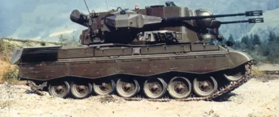 Click to enlarge image gepard_anti-aircraft_tracked_self-propelled_gun_armoured_vehicle_Germany_German_Army_018.jpg