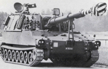 Click to enlarge image M109_self-propelled_tracked_armoured_vehicle_United_States_US_army_006.jpg