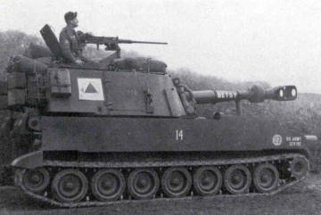 Click to enlarge image M109_self-propelled_tracked_armoured_vehicle_United_States_US_army_007.jpg