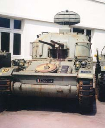 Click to enlarge image AMX-13_ant-aircraft_armoured_vehicle_France_French_army_002.jpg