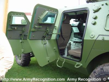 Click to enlarge image VBR_Panhard_Wheeled_Armoured_Vehicle_France_Army_French_08.jpg