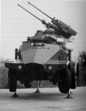 Click to enlarge image panhard_M3_vda_anti-aircraft_wheeled_armoured_vehicle_French_France_Army_002.JPG