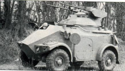 Click to enlarge image panhard_M3_vda_anti-aircraft_wheeled_armoured_vehicle_French_France_Army_003.jpg