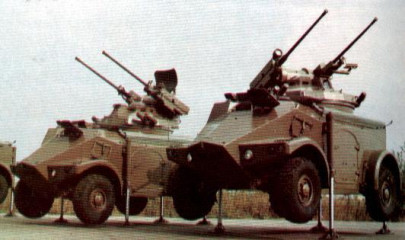 Click to enlarge image panhard_M3_vda_anti-aircraft_wheeled_armoured_vehicle_French_France_Army_004.jpg