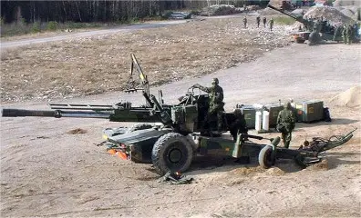 Click to enlarge image Bofors_FH-55_tracted_howitzer_155_mm_Sweden_Swedish_Army_002.jpg