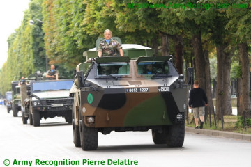 Click to enlarge image Bastille_Day_France_French_army_military_parade_14_July_2012_007.JPG