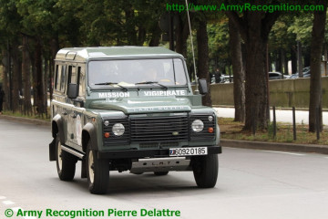 Click to enlarge image Bastille_Day_France_French_army_military_parade_14_July_2012_014.JPG