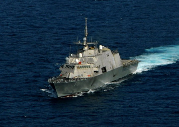 Click to enlarge image us_navy_littoral_combat_ship_lcs1-freedom13.jpg