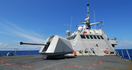Click to enlarge image us_navy_littoral_combat_ship_lcs1-freedom8.jpg
