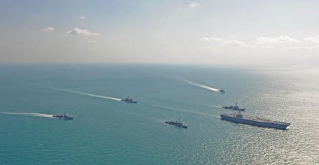 Click to enlarge image La_Motte_Piquet_Argyll_Abraham_Lincoln_Persian_Gulf_2.jpg
