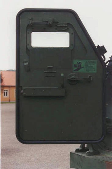 Click to enlarge image mlrs_lrm_multiple_launcher_rocket_system_France_army_French_006.JPG