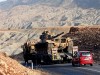 Des chars de combat sont stationnés près de la frontière avec l’Iraq dans la ville de Cizre, ce 08 octobre 2007. Un jour après que 13 soldats turques soient tués par des rebelles Kurdes dans le Sud-est de la province de Sirnak près de la frontière irakienne. La Turquie a fait pression sur le gouvernement iraquien et américain d’attaquer les bases du PKK dans le Nord de l’Iraq, et a envisagé une action militaire à travers la frontière pour déloger les insurgés. 