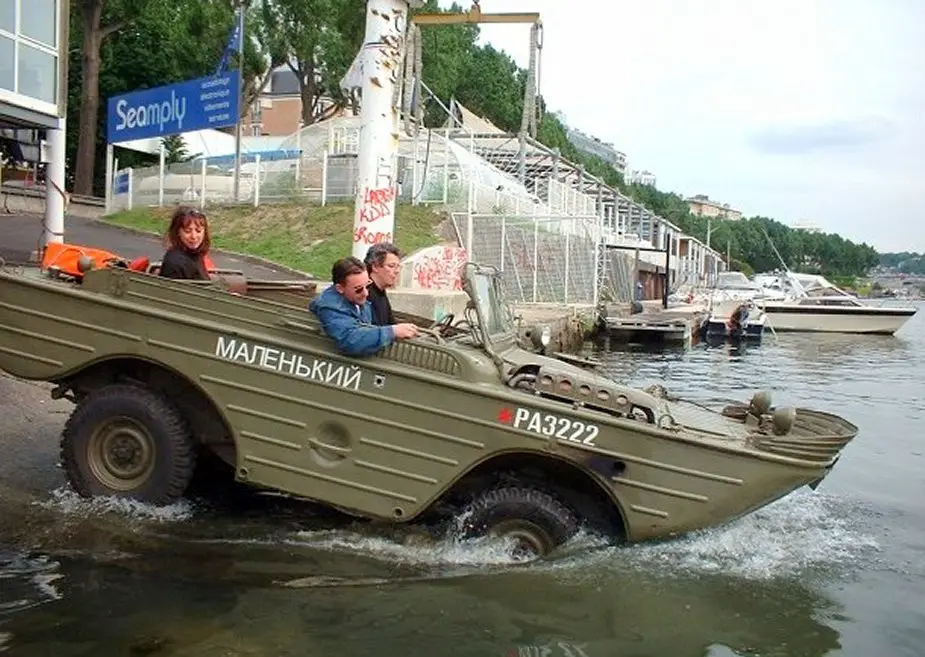 New fast amphibious 4x4 vehicle to equip Chinese special forces 4