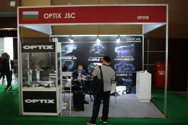 OPTIX from Bulgaria showcases its new compact laser Rangefinder LRF 905-500 at Indo Defence 2016 002