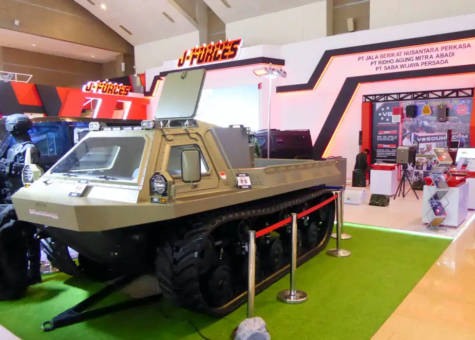 ndoDefence 2018 J Forces displays armored and amphibious vehicle prototypes
