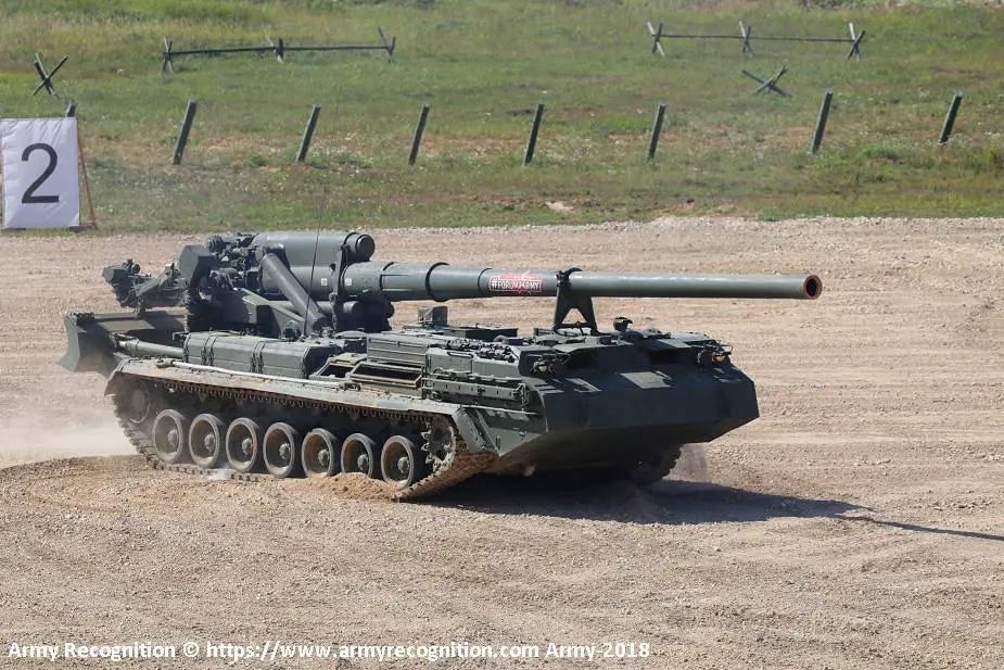 Russia uses in Ukraine modernized 2S7M Malka 203mm most powerful gun ystem in the world 925 002