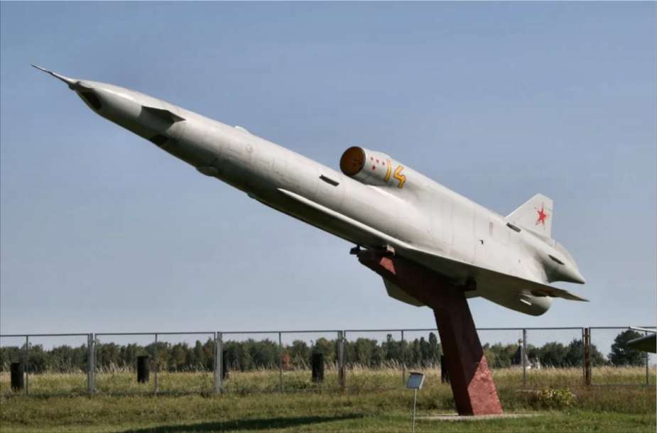 Tupolev Tu 141 cruise missile 925 002