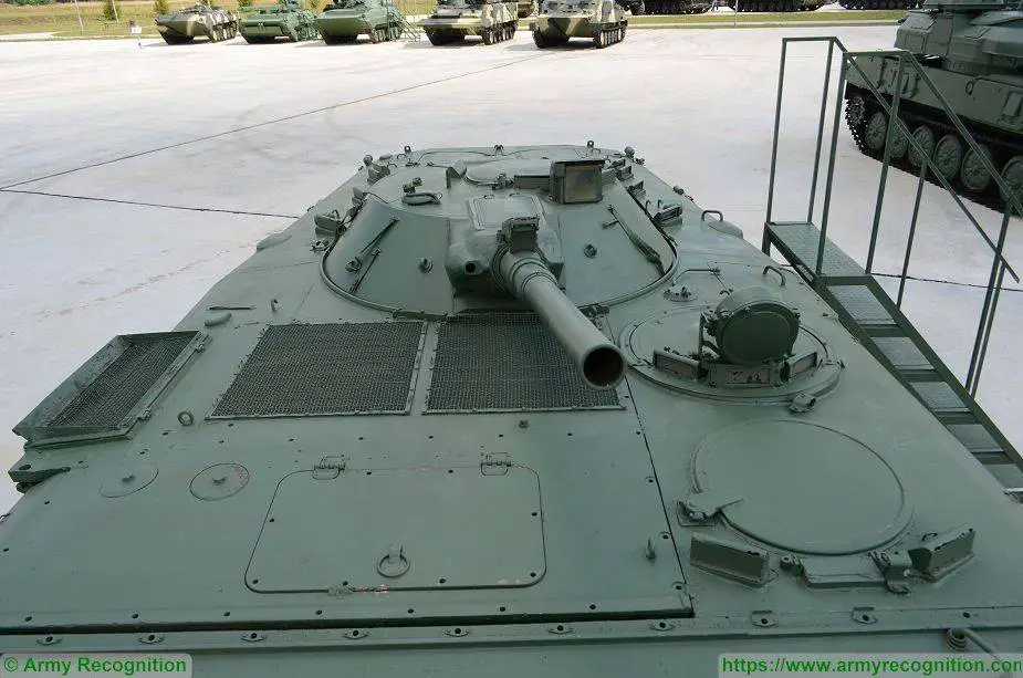 Ukraine army uses new IFVs based on BMP 1 tracked chassis and BMD 2 turret 30mm cannon 925 002