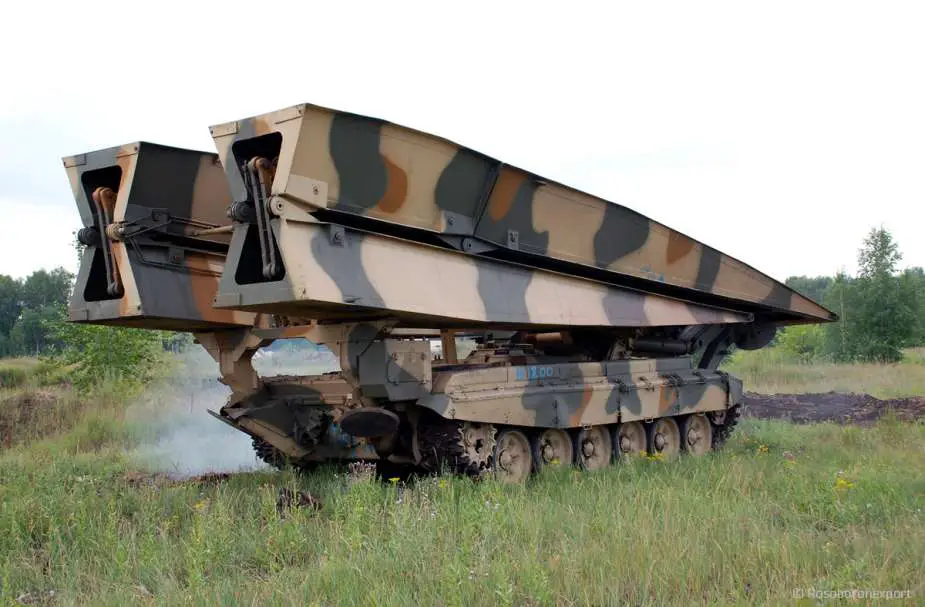 Ukrainian Forces destroy most advanced Russian MTU 90 armored bridge vehicle 925 002