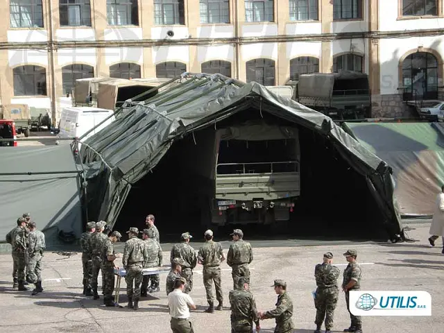 Utilis TL/TXL shelters can be complexed to the TM models. Bootwalls are also available for interconnection of these shelters to vehicles, containers and other field deployable assets.