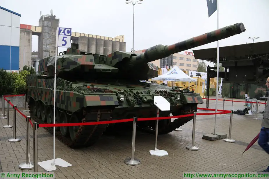 Leopard 2 PL main battle tank at MSPO 2017 defense exhibition in Poland 925 001