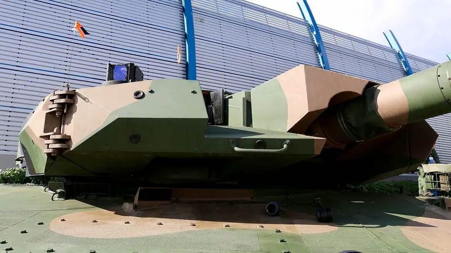 Polish army unveils Leopard 2PL tank MBT modernized version of 2A4 version MSPO 2020 925 002