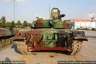 PT-91 Twardy main battle tank technical data sheet specifications description information pictures photos images video identification intelligence Poland Polish army industry military technology