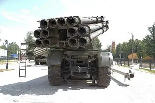 BM-30 9K58 Smerch 300mm multiple rocket launcher system truck 8x8 MAZ-543M Rusia Russian army rear back side view 002