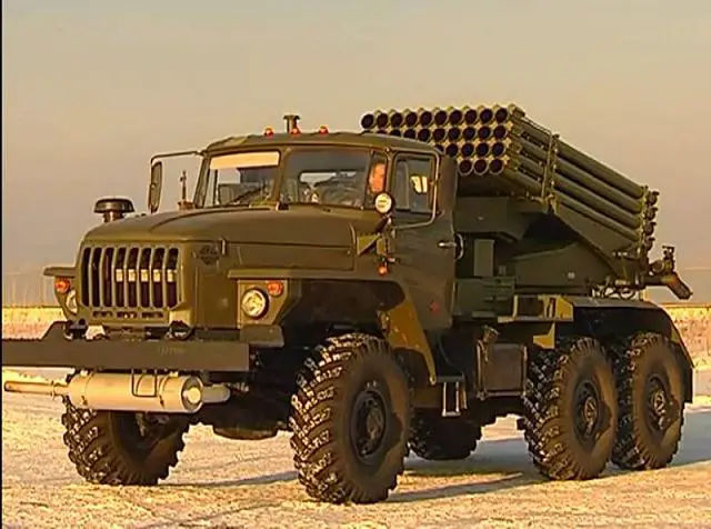 New Russian MLRS Multiple Launch Rocket System Tornado-G and Tornado-G will be delivered to the Russian Army by 2015, said Friday, September 28, 2012, during an interview with RIA Novosti, the commander of the Russian Army, Vladimir Tchirkine.