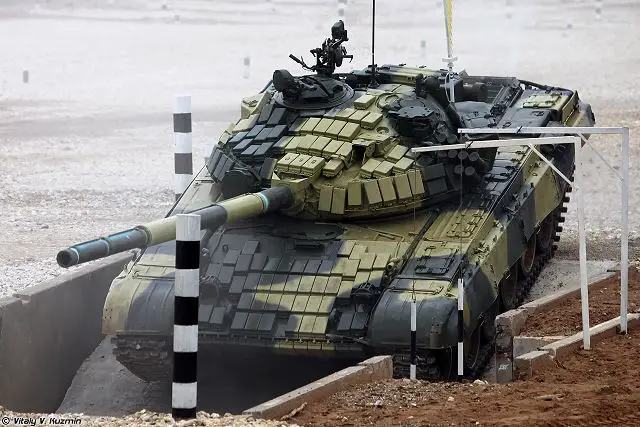 T-72B Main battle tank Russia Russian army military equipment defense industry technology 013