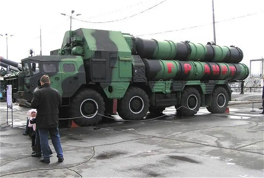 5P85S S 300 PS SA 10B Grumble B surface to air missile defense Russia Russian army 925 001