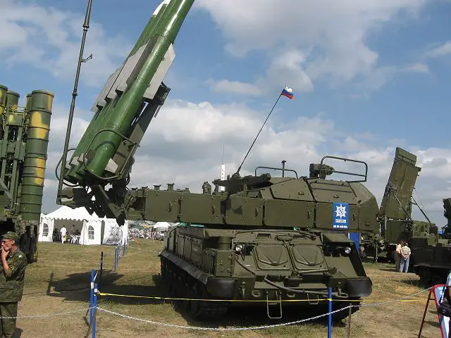 The Buk M2E / SA-17 Grizzly 9A317 TELAR is equipped with the new NIIP 9S36 passive phased array engagement radar, which provides the capability to concurrently track and illuminate multiple targets for the four 9M317 Grizzly SAM rounds.