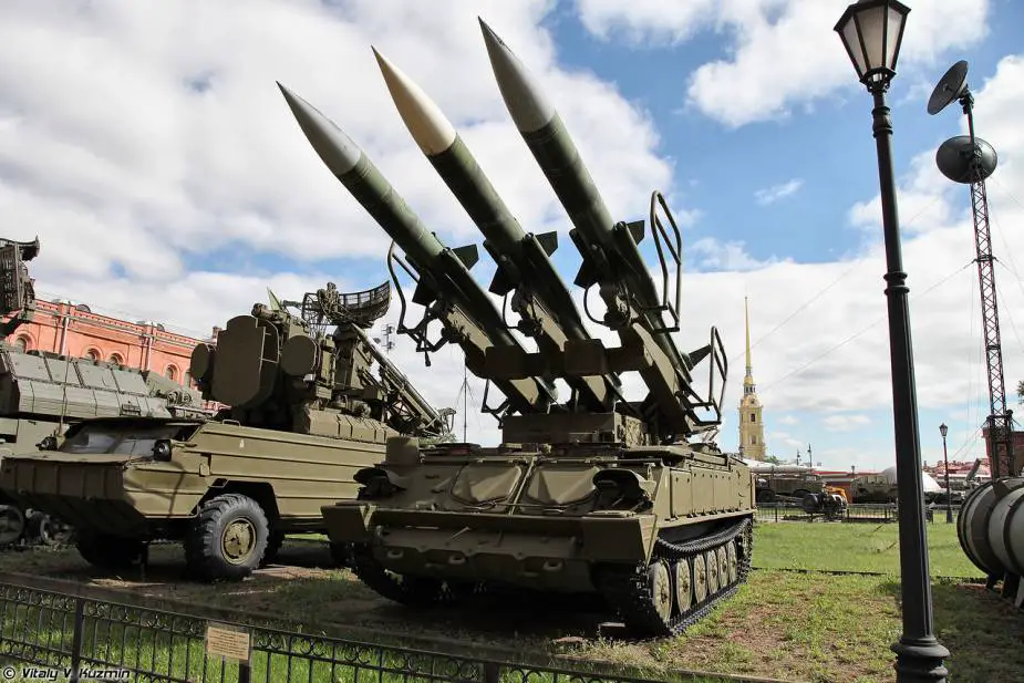 SA 6 Gainful 2K12 Kub mobile medium range air defense missile system on tracked vehicle Russia 925 001