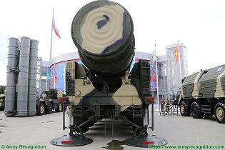 Topol SS 25 Sickle RS 12M RT 2PM ICBM InterContinental Ballistic Missile Russia Russian army rear back view 001